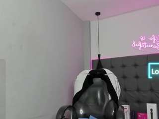 scarletcherry18