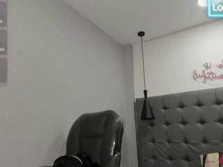 scarletcherry18