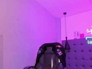 scarletcherry18
