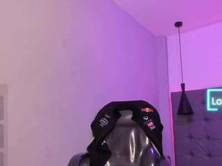 scarletcherry18