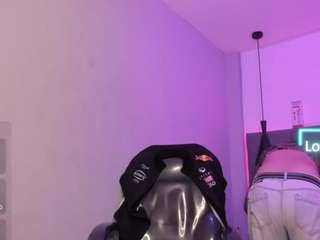 scarletcherry18
