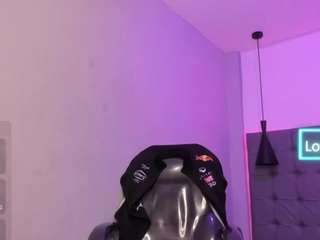 scarletcherry18