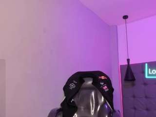 scarletcherry18