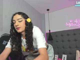 scarletcherry18