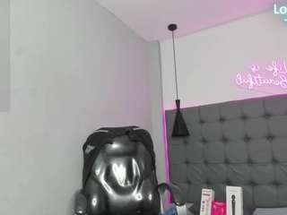 scarletcherry18