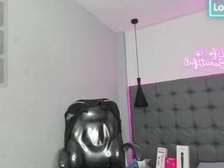 scarletcherry18