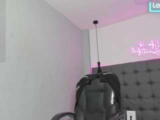 scarletcherry18