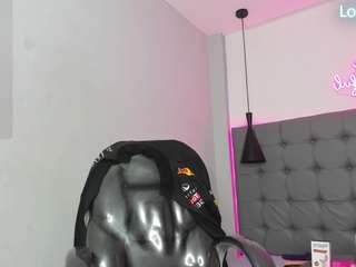 scarletcherry18