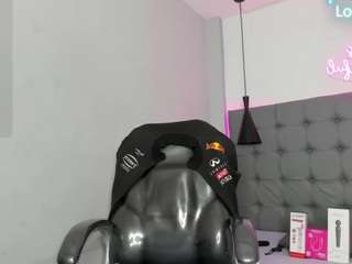 scarletcherry18
