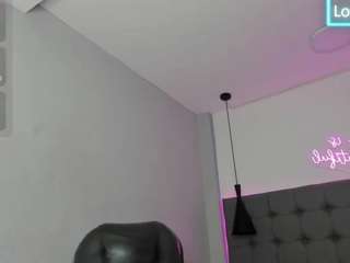 scarletcherry18