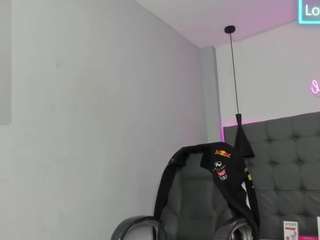 scarletcherry18