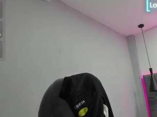 scarletcherry18