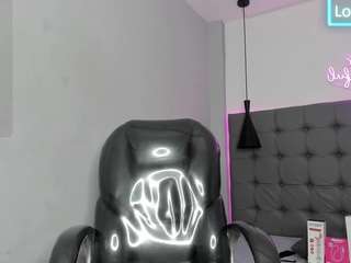 scarletcherry18