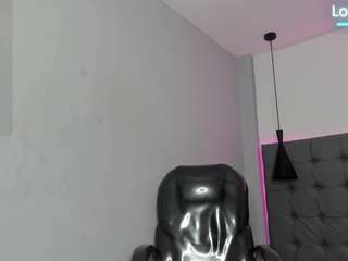 scarletcherry18