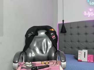 scarletcherry18
