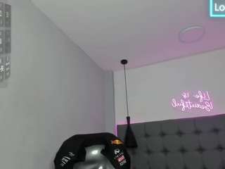 scarletcherry18