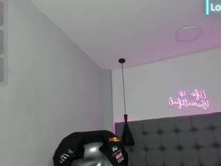 scarletcherry18