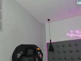 scarletcherry18