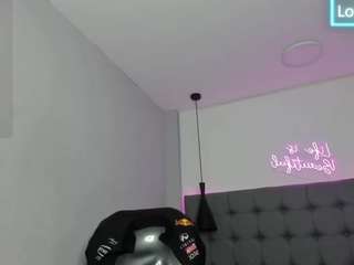 scarletcherry18