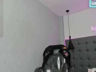 scarletcherry18