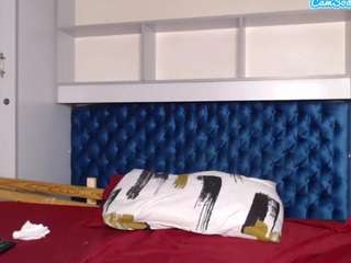SweetJoy696 live webcam show