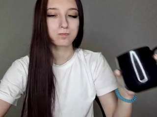 ashleighweisinger's CamSoda show and profile