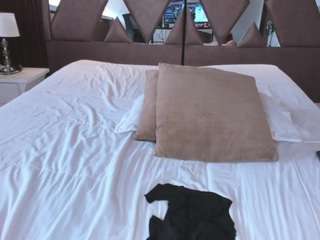 devora-celeste webcam