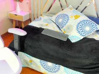 kiara-norris live cam profile