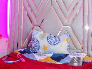 kiara-norris live cam profile