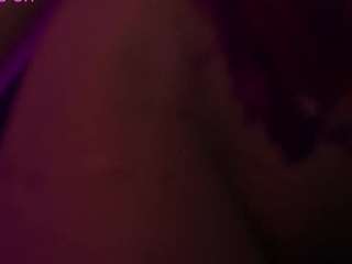 Este modelo está en vivo ahora. killy-merrot
