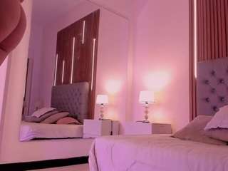 liasalvatore's CamSoda show and profile