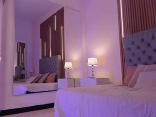 liasalvatore's CamSoda show and profile