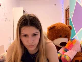 madlynbuckle's CamSoda show and profile