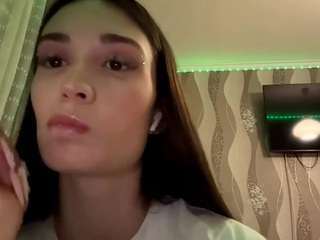 Live webcam model mahaliaerholm on Soda Cams