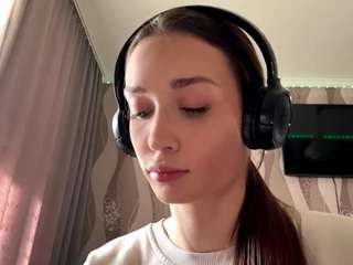 Live webcam model mahaliaerholm on Soda Cams