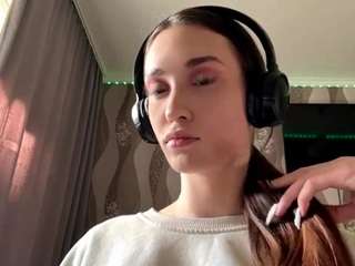 mahaliaerholm webcam