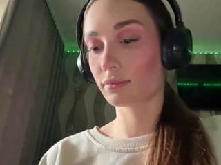 Live webcam model mahaliaerholm on Soda Cams