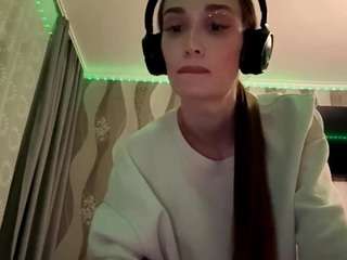 mahaliaerholm Live Webcam on CamSoda