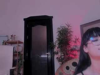 mira0-0 live webcam show
