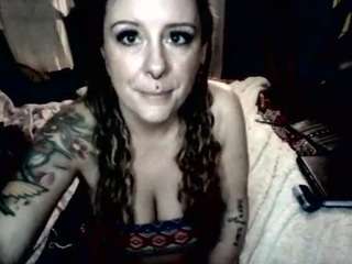 Live webcam model adirajade00 on Soda Cams