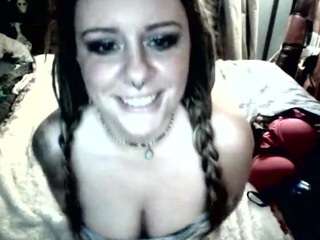 Live webcam model adirajade00 on Soda Cams