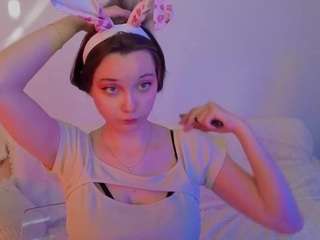 Live cam show with AudryRupert