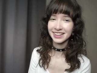 Live webcam model gladisbelousson on Soda Cams