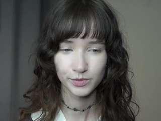 Live webcam model gladisbelousson on Soda Cams