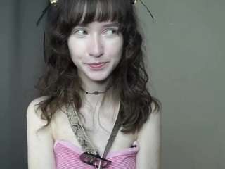 Live webcam model gladisbelousson on Soda Cams