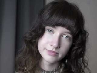 gladisbelousson Live Webcam on CamSoda