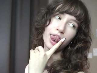 le modèle gladisbelousson est en webcam porno dans un show sur le site camsoda, il possède les tags suivants: ahegao,black hair,young adult,teen 18,spank,skinny,no smoking,no drinking,moaning,hot,green eyes,domination,doggy style,dirty talk,daddy,cock rating,camel toe,hd,petite,small tits