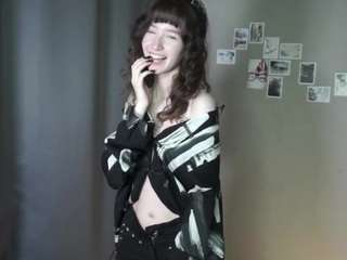 gladisbelousson Live Webcam on CamSoda