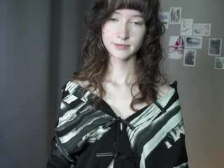 gladisbelousson Live Webcam on CamSoda