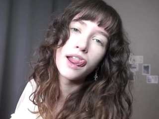 gladisbelousson Live Webcam on CamSoda